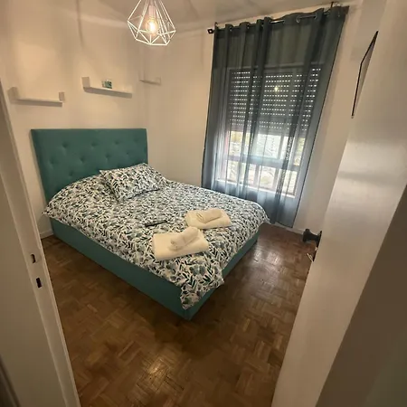 Airport リスボン